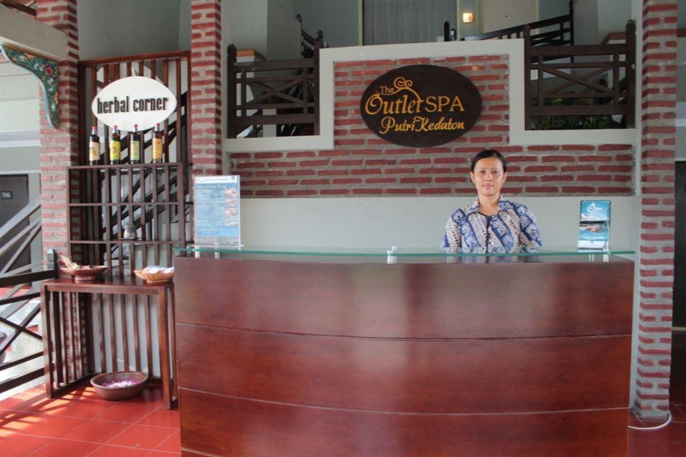 Cakra Kusuma Hotel Kejayan Exterior photo