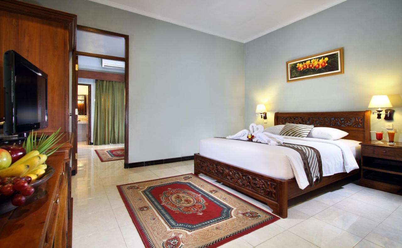 Cakra Kusuma Hotel Kejayan Exterior photo